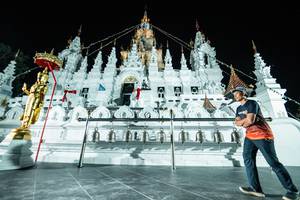 BIB: 
                            <button type="button" onclick="openModal(22465334)" class="btn btn-primary btn-sm float-right btn-popup" data-toggle="modal" data-target=".modal-high-quality">
                        <i class="fas fa-shopping-cart"></i> Add to Cart
                    </button>
                                            <button type="button" onclick="isThisMe(22465334, true)" class="btn btn-success btn-sm float-right btn-popup btn-isme hidden" data-toggle="tooltip" data-placement="bottom" title="นี่คือรูปของคุณใช่ไหม คลิกที่นี่เพื่อเอาเข้าอัลบั้ม">
                        <i class="fas fa-plus"></i> Add to album
                    </button>
                    <button type="button" onclick="isThisMe(22465334, false)" class="btn btn-warning btn-sm float-right btn-popup btn-isnotme hidden">
                        <i class="fas fa-ban"></i> Remove from album
                    </button>